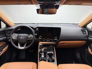 Vehicle image LEXUS NX 450h+ Excellence