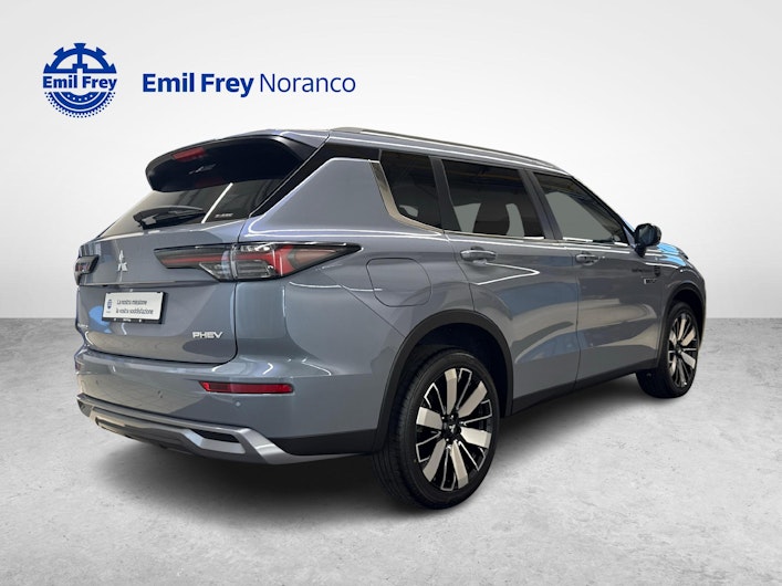 immagine del veicolo MITSUBISHI OUTLANDER