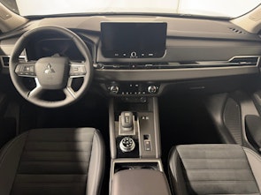 Vehicle image MITSUBISHI Outlander 2.4 PHEV Intense 4x4