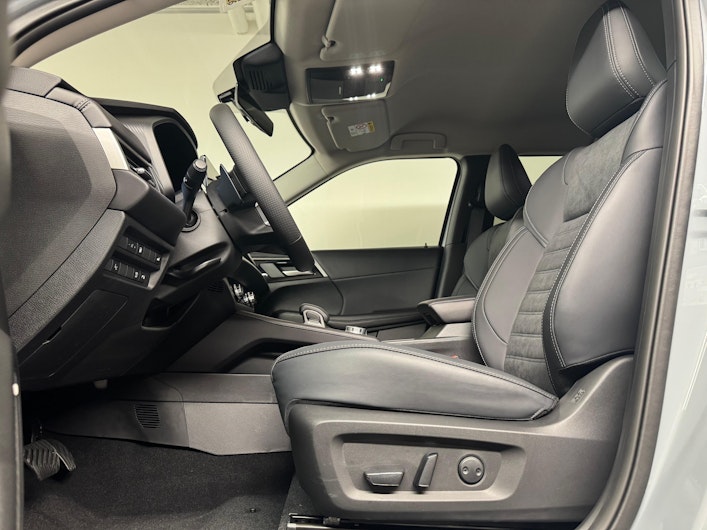 Vehicle image MITSUBISHI OUTLANDER