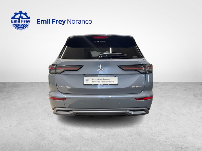 immagine del veicolo MITSUBISHI OUTLANDER