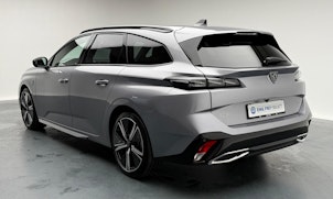 Vehicle image PEUGEOT 308 SW 1.2 Hybrid GT