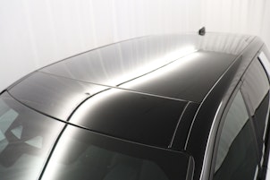 Vehicle image LAND ROVER Discovery Sport 2.0 Si4 290 Black Edition