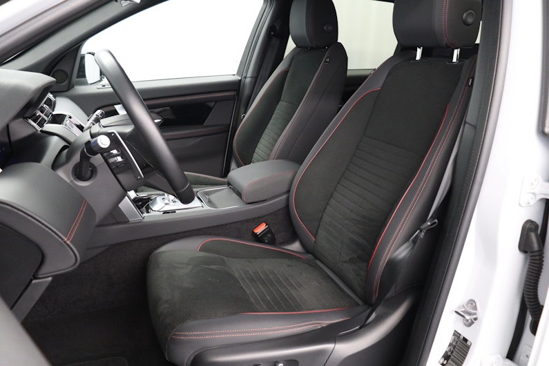 Vehicle image LAND ROVER DISCOVERY SPORT