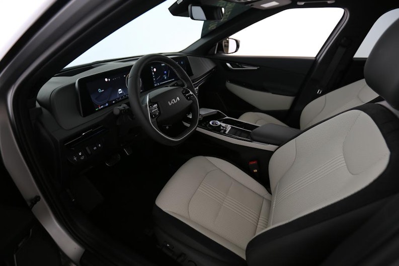 Vehicle image KIA EV6