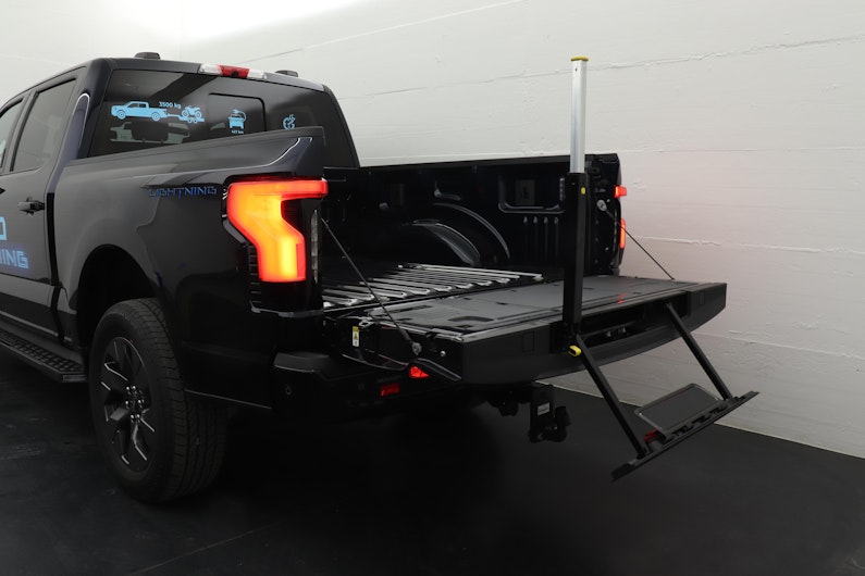 Vehicle image FORD CRF 150