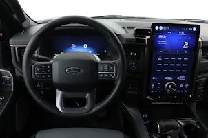 Vehicle image FORD F-150 Lightning DKab.Pick-up 98 kWh Lariat Launch Edition