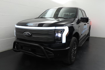 Vehicle image FORD F-150 Lightning DKab.Pick-up 98 kWh Lariat Launch Edition