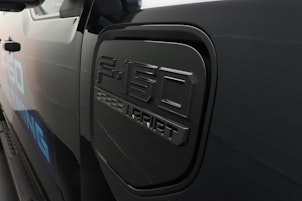 Vehicle image FORD F-150 Lightning DKab.Pick-up 98 kWh Lariat Launch Edition