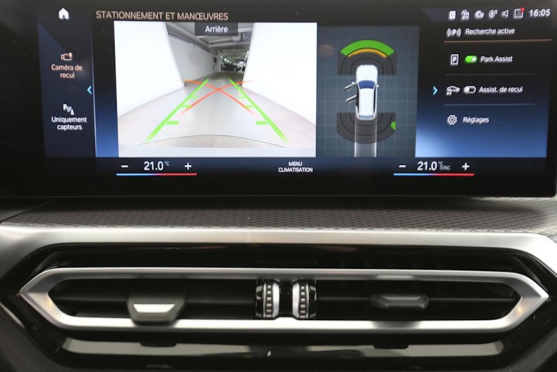 Vehicle image BMW 3 SERIES