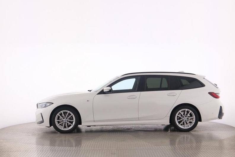 Vehicle image BMW 3 SERIES