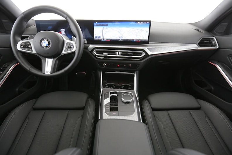 Vehicle image BMW 3 SERIES