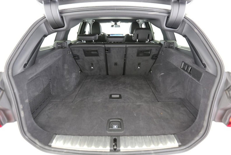 Vehicle image BMW 3 SERIES