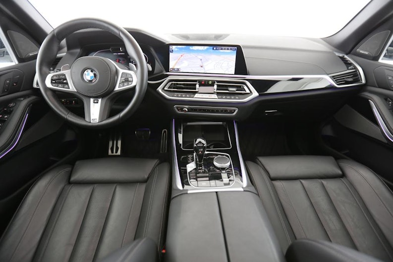 Vehicle image BMW X5