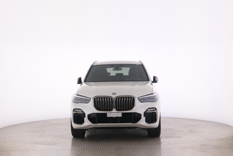 Vehicle image BMW X5