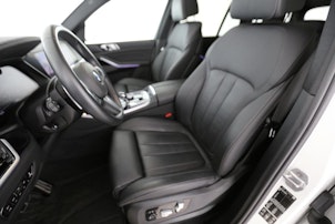 Vehicle image BMW X5 M50i xDrive