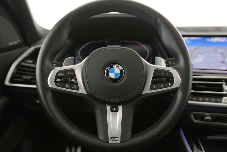 Vehicle image BMW X5