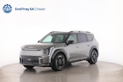 First vehicle image