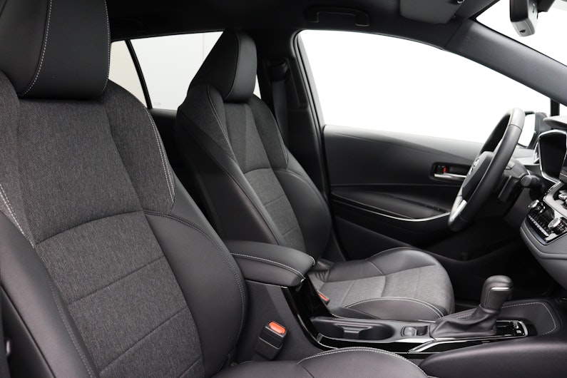 Vehicle image TOYOTA COROLLA