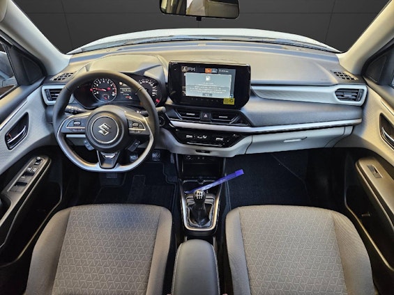 Vehicle image 4 Vehicle image 4