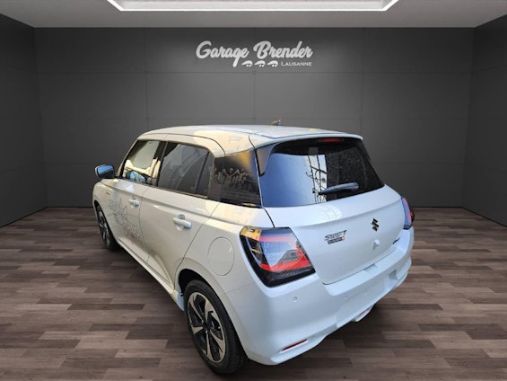 Vehicle image 5 Vehicle image 5