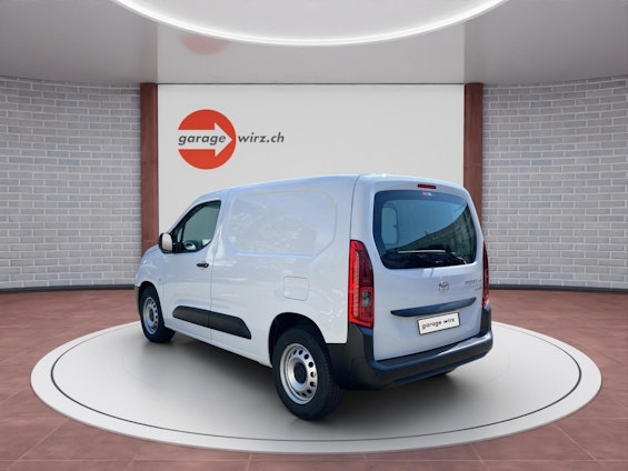 Vehicle image 2 Vehicle image 2