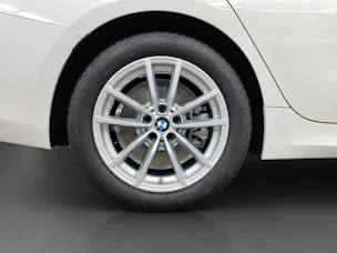 BMW 330d xDrive SAG