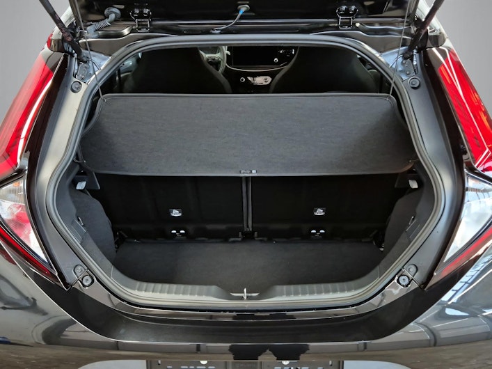 Vehicle image TOYOTA AYGO X