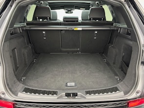 Vehicle image LAND ROVER Discovery Sport 1.5 T 300e R-Dynamic SE