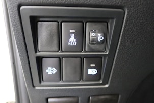 Vehicle image TOYOTA Hilux Double Cab.-Pick-up 2.8 D-4D 204 Comfort