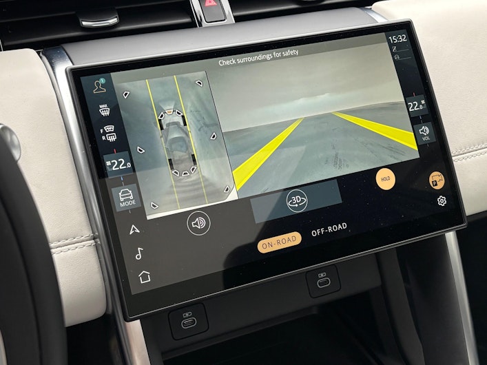 Vehicle image LAND ROVER DISCOVERY SPORT