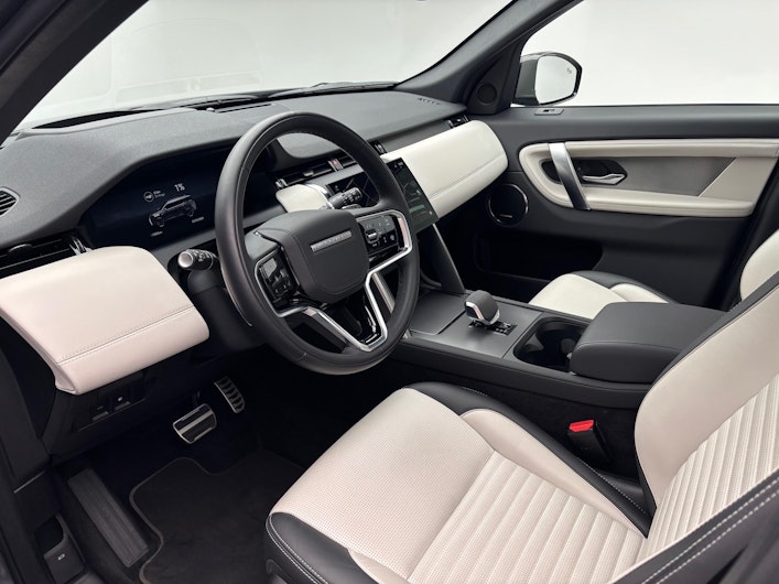 Vehicle image LAND ROVER DISCOVERY SPORT