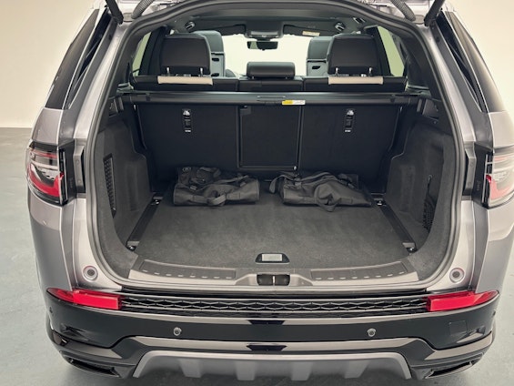 Vehicle image 4 Vehicle image 4