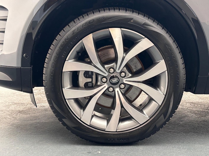 Vehicle image LAND ROVER DISCOVERY SPORT