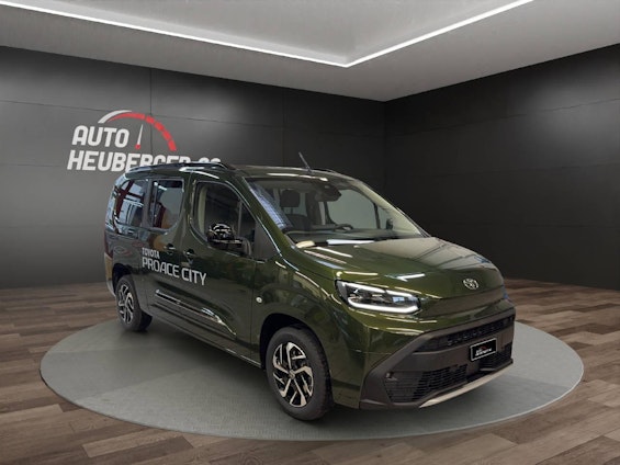 Vehicle image 3 Vehicle image 3