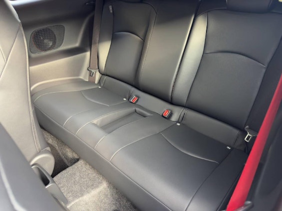 Vehicle image 6 Vehicle image 6