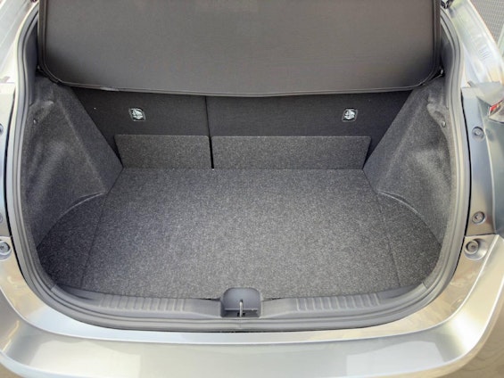 Vehicle image 8 Vehicle image 8