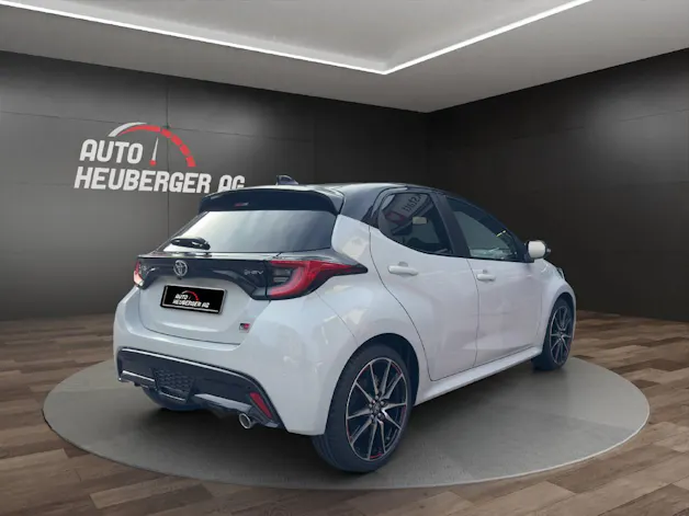 Toyota Yaris 1.5 VVT-i HSD GR Sport