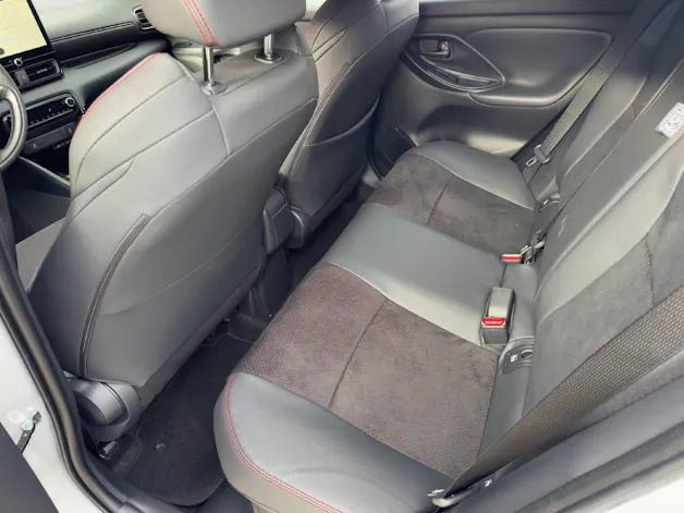 Toyota Yaris 1.5 VVT-i HSD GR Sport