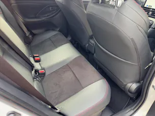 Toyota Yaris 1.5 VVT-i HSD GR Sport