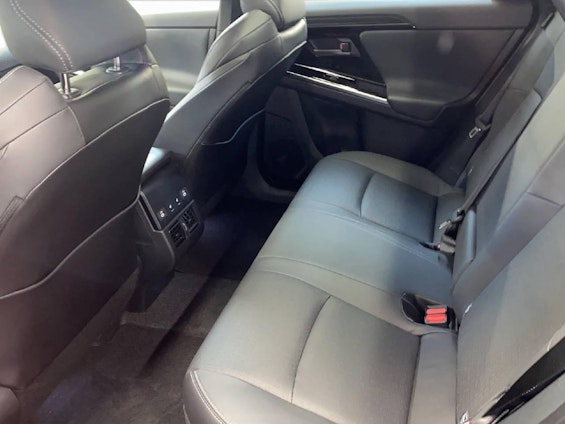 Vehicle image 7 Vehicle image 7