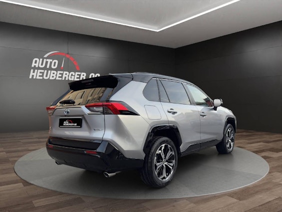 Vehicle image 2 Vehicle image 2