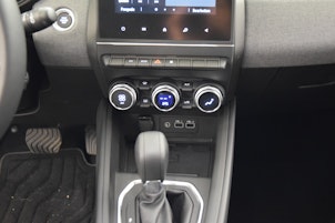 Vehicle image MITSUBISHI Colt 1.6 HEV Invite+