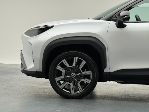 TOYOTA Yaris Cross 1.5 VVT-i HSD Premiere Edition AWD-i 2