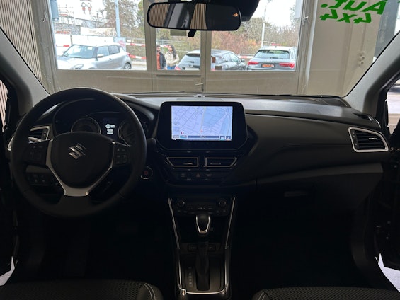 Vehicle image 8