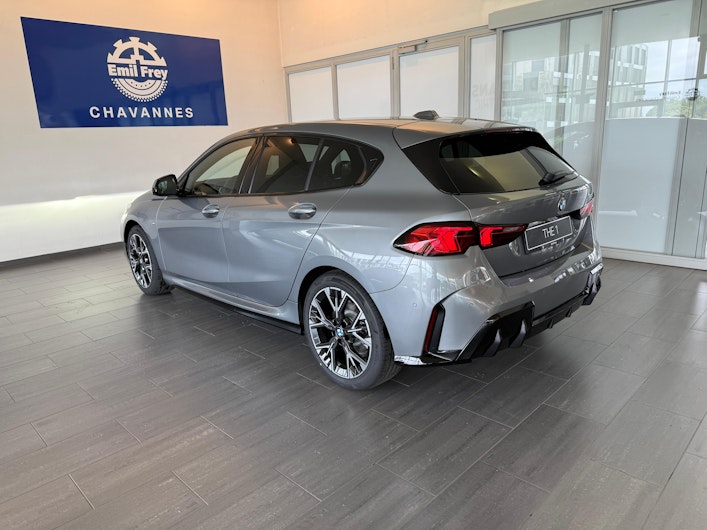 Vehicle image BMW 1 SERIES