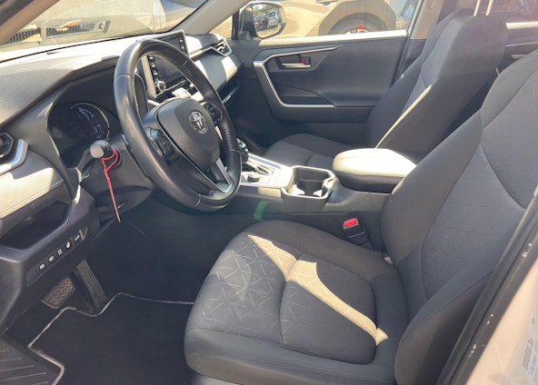 Vehicle image 8 Vehicle image 8