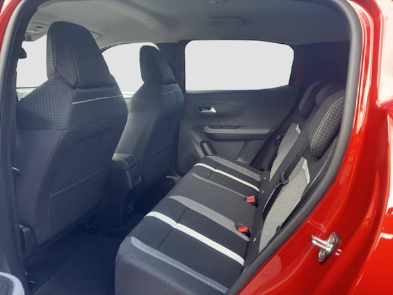 Vehicle image 14 Vehicle image 14