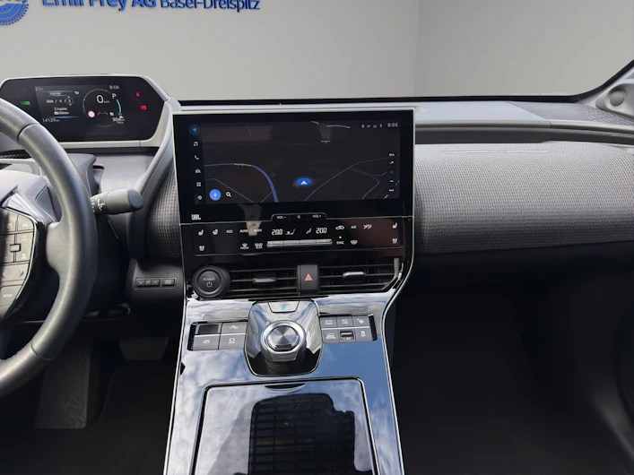 Fahrzeugbild TOYOTA BZ4X