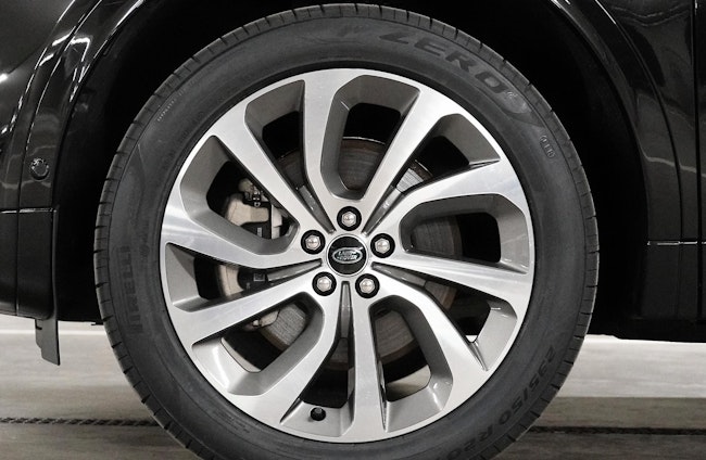 Vehicle image 6 Vehicle image 6